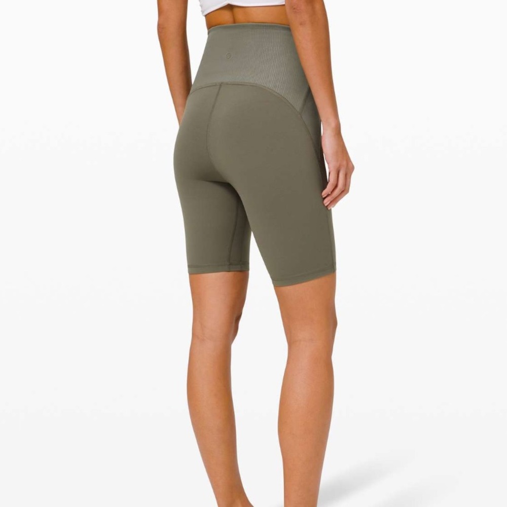 Lululemon Blissful Bend Super High-Rise Short